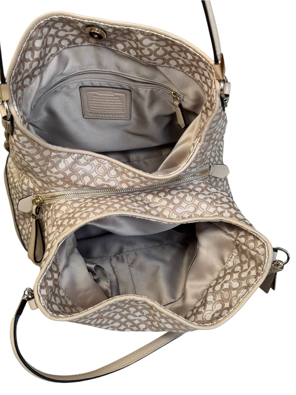 Coach Madison Op Optic Art Pearlescent Small Phoebe 27843 $298 LI/Khaki - Picture 8 of 16